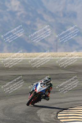 media/Oct-30-2025-Racers Edge (Thu) [[dabbdaf680]]/3-B Group/Session 2 (Bowl Exit)/